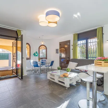 Apart-rent Casa Montgri 0130 *
