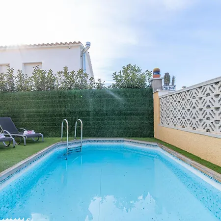 Vila Apart-rent Casa Montgri 0130 *